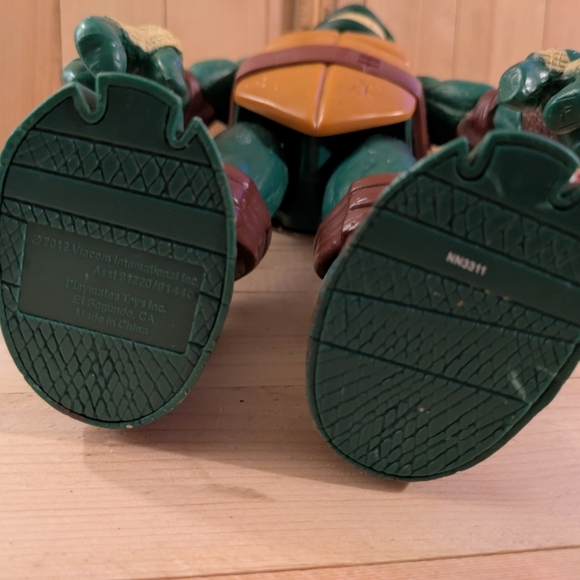 ninja Turtles Action Figure - Green and Brown Pre-owned - Picture 4 of 6